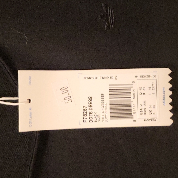 Sport dress with dots - Picture 4 of 5